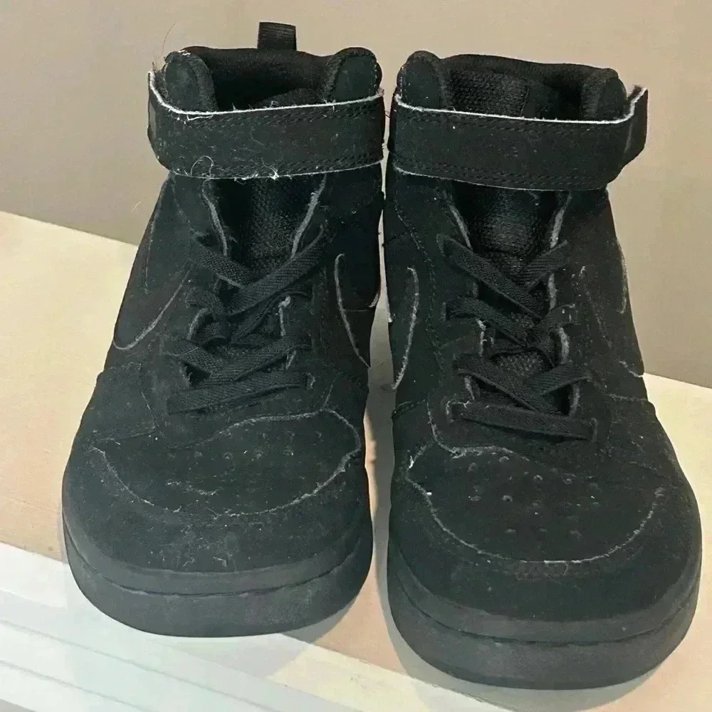 Nike Boys Kids Court Borough Black Mid 2 Basketball Shoes CW5868-001 Size 2.5Y - Picture 6 of 9